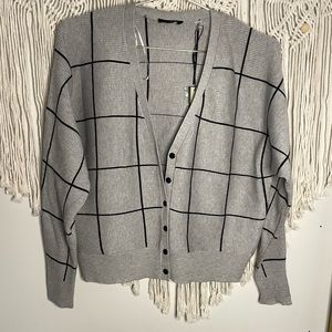 Ribbed button sweater- large